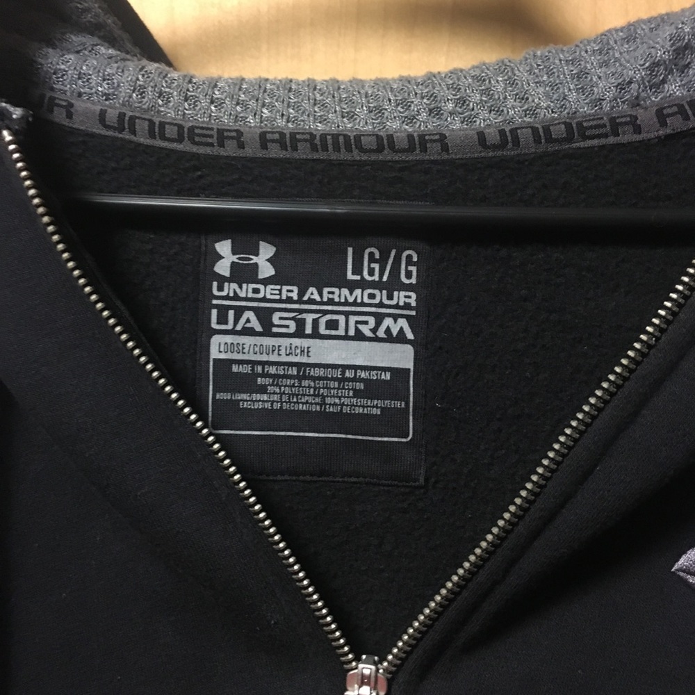 Under Armour Hoodie - Picture 2 of 2